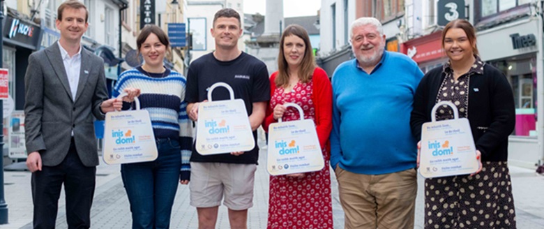 ‘Inis Dom!’ campaign to promote the Irish language in Ennis Launched