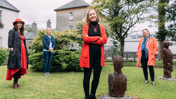 At the launch of Visual Voices were Marie Connole, artist, Linda Murphy, Alzheimer’s Society of Ireland, Helen Walsh, County Librarian and Sara Foust, Artist. 